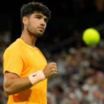 John Isner vynesie verdikt o Alcarazovi a Sinnerovi „príliš skoro na to povedať“.