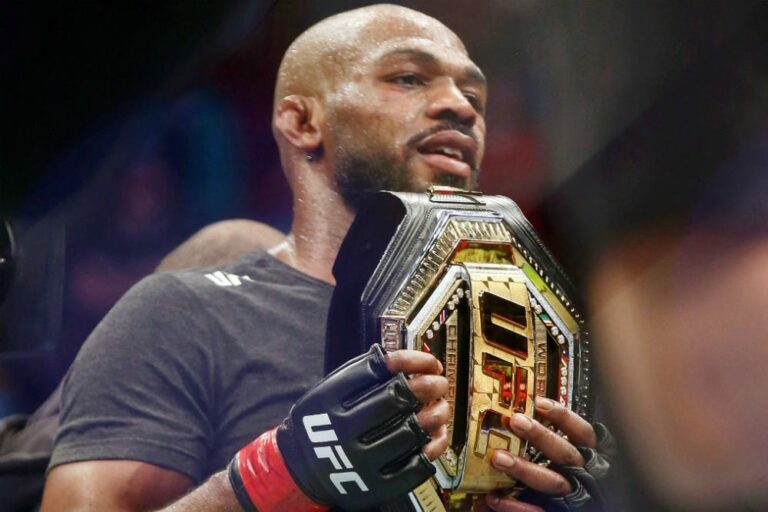 Jon Jones žiada o vydanie UFC, hovorí Dana White „už žiadne hry“