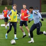 Jude Bellingham a James Garner v akcii v St George's Park v utorok popoludní