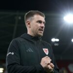 Kapitán Walesu Ramsey je mimo zostavy play-off majstrovstiev sveta