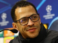 Každé slovo, ktoré povedal Liam Rosenior v zápase PSG vs Chelsea, si Luis Enrique a Joao Pedro odpľuli Donald Trump Liam Rosenior