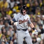 Kevin McGonigle, Jackson Merrill zdieľajú veselý moment po homerunovej lúpeži