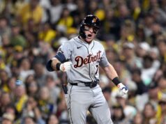 Kevin McGonigle, Jackson Merrill zdieľajú veselý moment po homerunovej lúpeži Kevin McGonigle, Jackson Merrill zdieľajú veselý moment po homerunovej lúpeži