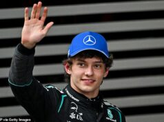 Kimi Antonelli vyhral Veľkú cenu MAIDEN, keď Lewis Hamilton obsadil prvé pódium Ferrari – ale Lando Norris a Oscar Piastri prežili v Číne žalostný deň Kimi Antonelli vyhral svoju prvú Veľkú cenu, keď Mercedes pokračoval v dobrom štarte sezóny v Číne