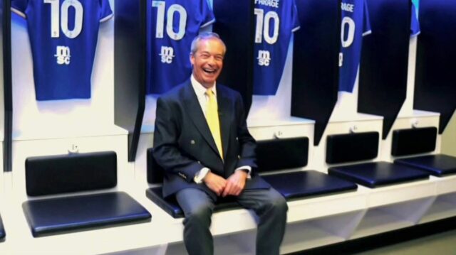 Nigel Farage svojím konaním na Portman Road vyvolal kontroverziu