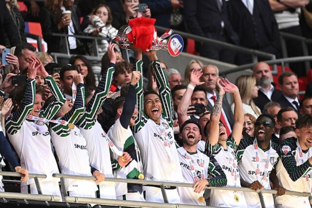 Oldham minulý rok postúpil cez play-off National League (Adam Davy/PA) (PA Wire)