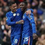 Nájsť náhradu za hazardné spoločnosti, ktoré už nebudú môcť sponzorovať prednú časť tričiek Premier League, bolo ťažké.