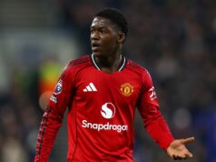 Kobbie Mainoo má „pretrvávajúci“ problém v Man Utd napriek transformácii pod vedením Michaela Carricka Kobbie Mainoo