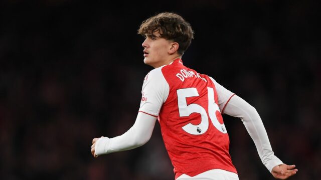 Otec Maxa Dowmana spustil zúrivé vyčíňanie