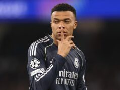 Kylian Mbappé sa už nechce nechať liečiť u lekárov Realu Madrid Kylian Mbappé sa už nechce nechať liečiť u lekárov Realu Madrid
