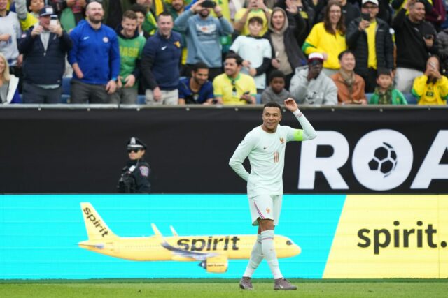 Kylian Mbappé verí, že súčasný francúzsky tím má „väčší potenciál Kylian Mbappé verí, že súčasný francúzsky tím má „väčší potenciál a viac talentu“ ako vicemajstri Svetového pohára 2022