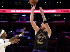 Lakers premenili zodpovednosť na silu, využili obranu na vrchol Minnesoty Lakers premenili zodpovednosť na silu, využili obranu na vrchol Minnesoty