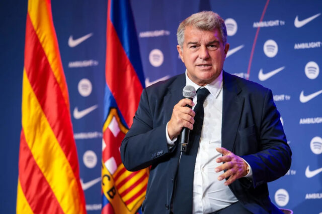 Laporta a Font vpred a vzad o Messiho barcelonskom dedičstve: „Chcem zahojiť otvorenú ranu“
