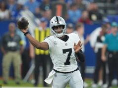 Las Vegas Raiders boli nútení prepustiť hviezdu Pro Bowl nenávidenú ich vlastnými fanúšikmi po tom, čo ho Tom Brady nedokázal vymeniť Las Vegas Raiders po hroznom roku 2025 prepustili obrancu Gena Smitha