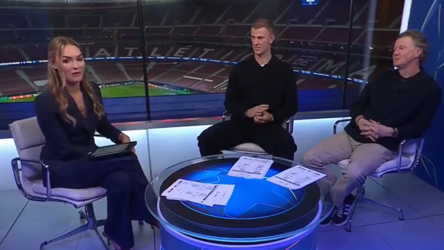 Laura Woods v športovom štúdiu TNT pre Atletico Madrid vs Tottenham