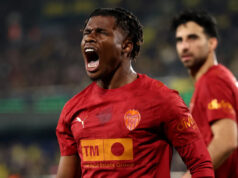 Leeds United údajne prijal veľké rozhodnutie o 25-ročnom Loanee: Vyrieši Farkeho PL Puzzle? Download app from appStore