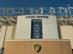 Leeds a Man Utd spoja svoje sily v snahe, aby boli spevy Jimmyho Savile klasifikované ako zločin z nenávisti Leeds a Man Utd spoja svoje sily v snahe, aby boli spevy Jimmyho Savile klasifikované ako zločin z nenávisti