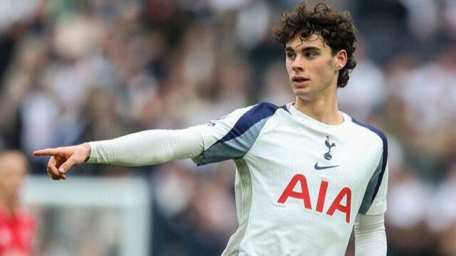 Letné prestupové rozpočty a mohol by sa Grey vrátiť? Archie Gray v akcii za Tottenham