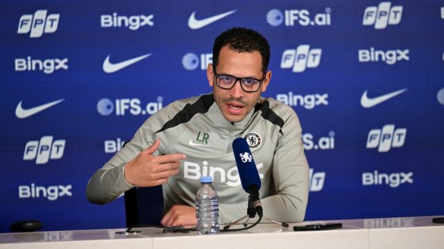 Liam Rosenior odhaľuje prestupové rozhovory Chelsea po tom, čo Enzo Liam Rosenior