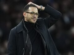 Liam Rosenior sa vyhráža hviezdam AX Chelsea, ktoré nedokážu dodržať disciplínu – a vymenúva dvoch hráčov, ktorých postavil proti Arsenalu kvôli obavám z DRUHEJ červenej karty Liam Rosenior sa vyhrážal, že oseká hráčov Chelsea, ktorí nedokážu udržať disciplínu