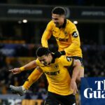 Wolverhampton Wanderers vs Liverpool - Premier League - Molineux Andre z Wolverhamptonu Wanderers oslavuje druhý gól svojho tímu v zápase počas zápasu Premier League na ihrisku Molineux, Wolverhampton. Dátum snímky: utorok 3. marca 2026. PA Foto. Fotografický kredit by mal znieť: Nick Potts/PA Wire. OBMEDZENIA: LEN REDAKČNÉ POUŽITIE Žiadne použitie s nepovoleným zvukom, videom, údajmi, rozpismi zápasov, klubovými/ligovými logami alebo