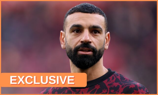 Liverpool by mohol nahradiť Mohameda Salaha Michaelom Olise
