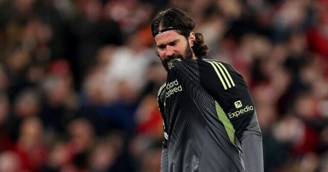 Liverpool otriasol ranou zranenia Alissona Beckera v predvečer zúčtovania v Brightone | Futbal | Šport
