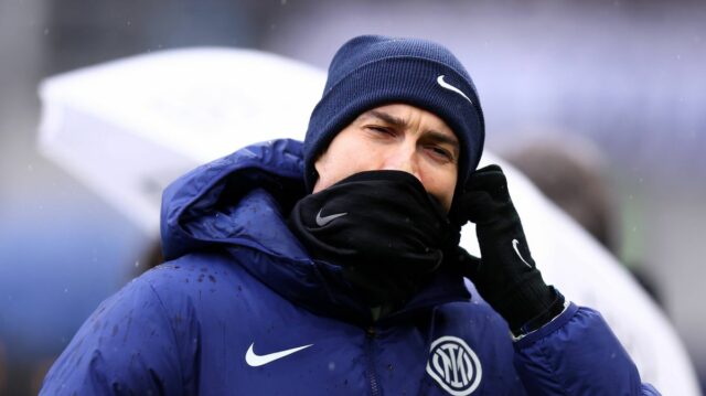 Alessandro Bastoni počas futbalového zápasu Serie A medzi FC Internazionale a Atalanta BC. 