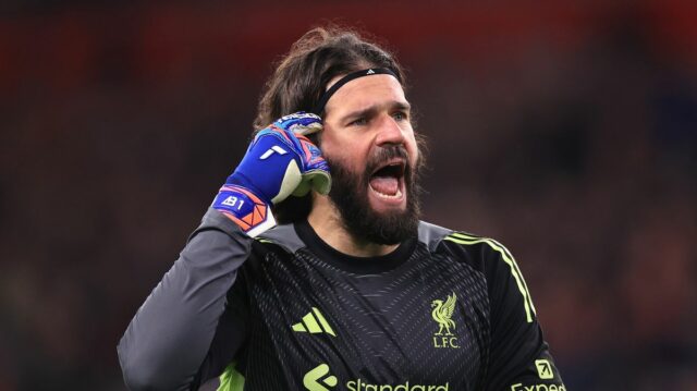 Liverpool zasiahol zranením Alissona, keď sa rozhodlo o výmene Liverpool pred zápasom Premier League proti Brightonu zasiahla veľká rana zranenia Alissona