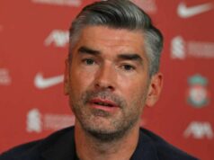 Liverpool zvažuje prestup Jarella Quansaha o obrat, keď sa objavia detaily klauzuly o spätnom odkúpení Jarell Quansah z Bayer 04 Leverkusen sleduje zápas Bundesligy medzi Bayerom 04 Leverkusen a 1. FSV Mainz 05 v BayArena vo februári...