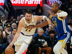 Luka Doncic a Lakers dominujú vo víťazstve nad Curry-less Warriors Luka Doncic a Lakers dominujú vo víťazstve nad Curry-less Warriors
