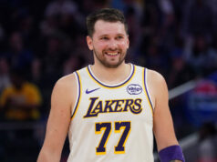 Luka Doncic chváli svoju tenisovú KOZU po prepojení zápasu Lakers Luka Doncic chváli svoju tenisovú KOZU po prepojení zápasu Lakers