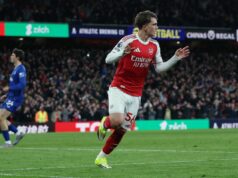 ‚Magical‘ Max Dowman sa stal najmladším strelcom v histórii Premier League, keď Arsenal vyhral nad Evertonom Max Dowman utiekol zo svojej polovice neskoro, aby zapečatil tri potenciálne dôležité body pre Gunners (AFP cez Getty Images)