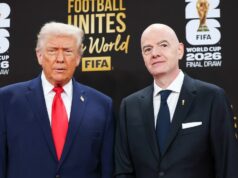 Majstrovstvá sveta 2026 „hrozia pre hráčov mrazivou hrozbou“, ako varovalo Amnesty International Donald Trump a Gianni Infantino pózujú na fotografii