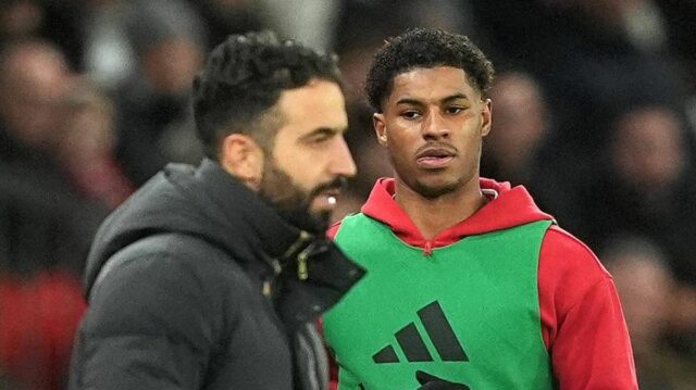 Marcus Rashford z FC Barcelona sleduje zápas LaLiga EA Sports medzi FC Barcelona a RCD Mallorca na Spotify Camp Nou 7. februára 2026 v Barcelone v Španielsku.