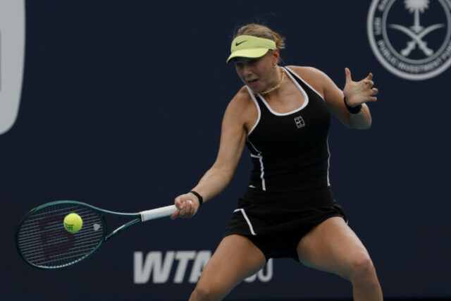 Mali by si Amanda Anisimová a Iga Swiatek vymeniť trénerov
