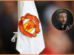 Man United v blízkosti Kobbieho Mainoa a Harryho Maguirea Man United v blízkosti Kobbieho Mainoa a Harryho Maguirea