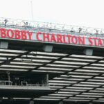 Man United zvýši ceny vstupeniek a pohne fanúšikov, aby vytvorili viac „pohostinných“ miest na Old Trafford