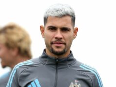 Man Utd prerušil prestup Bruna Guimaraesa za jasného postoja Newcastlu Bruno Guimaraes z Newcastlu United