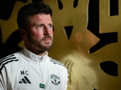 Man Utd pridal šokujúceho útočníka Premier League za 40 miliónov libier do užšieho výberu letných prestupov Marcus Tavernier oslavuje gól za Bournemouth