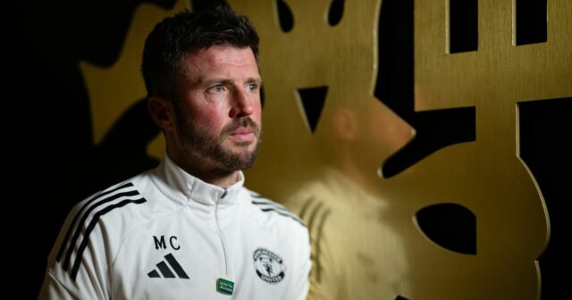 Marcus Tavernier oslavuje gól za Bournemouth