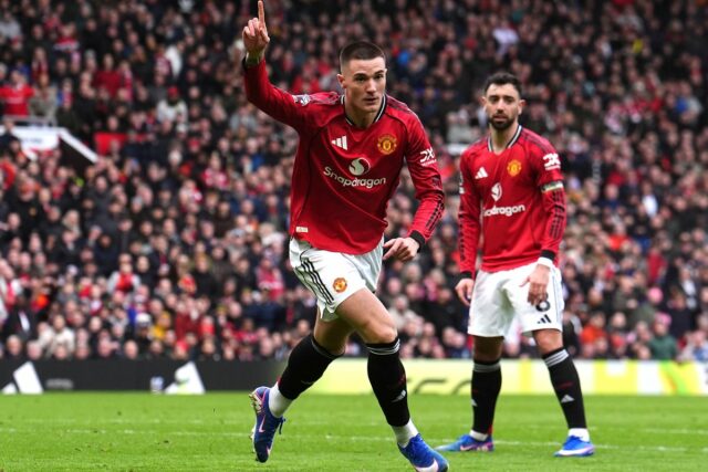 Man Utd urobil veľký krok smerom k Lige majstrov, pretože Gól Seska bol jeho štvrtým v posledných piatich zápasoch (Manchester United/Getty)