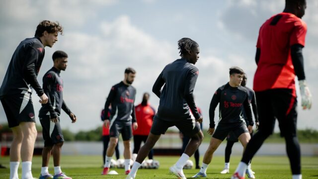 LONDÝN, ANGLICKO - 28. februára: Bendito Mantato z Manchestru United počas štvrťfinálového zápasu FA Youth Cup medzi Arsenalom U18 a Manchestrom United U18 na Emirates Stadium 28. februára 2025 v Londýne v Anglicku. (Foto Manchester United/Manchester United cez Getty Images)