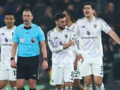 Man Utd „okradli“ po tom, čo VAR „nafľašoval“, ako „zodpovednosť“ Liverpoolu povedal Mo Salah, aby kopíroval Cristiana Ronalda Man Utd „okradli“ po tom, čo VAR „nafľašoval“, ako „zodpovednosť“ Liverpoolu povedal Mo Salah, aby kopíroval Cristiana Ronalda