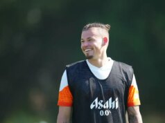 Manchester City je pripravený „roztrhnúť“ zmluvu so stredopoliarom, aby umožnil voľný letný odchod Download app from appStore