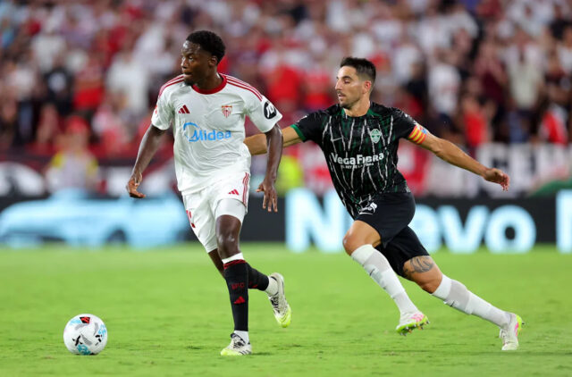 Manchester United pridal do užšieho výberu prestupov druhého stredopoliara La Ligy
