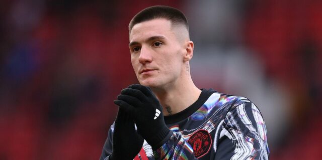 Manchester United vs Aston Villa – Premier League NAŽIVO: Najnovšie skóre, tímové správy a aktualizácie, keď Red Devils hostí štyroch najlepších rivalov v súboji trhákov
