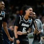 VCU vo štvrtok večer vytvorila historický comeback, aby vypustila UNC z March Madness