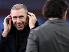 Martin Keown si všimne tri veci, ktoré musí Arsenal vyladiť, keďže Mikel Arteta sa vyhýba problémom s Chelsea Martin Keown, odborník pre TNT Sports počas zápasu fázy MD1 Ligy UEFA 2025/26 medzi Aston Villa FC a Bologna FC 1909 vo Villa Parku 25. septembra 2025 v Birminghame v Anglicku