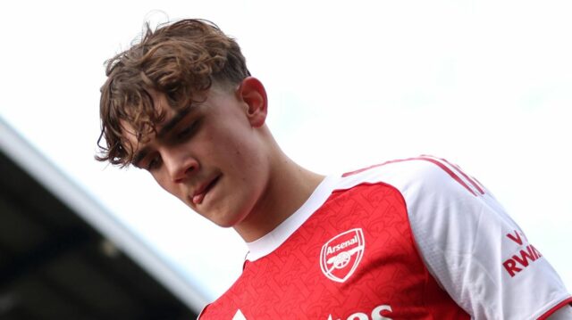 Max Dowman z Arsenalu počas zápasu piateho kola Emirates FA Cup medzi Mansfield Town a Arsenalom